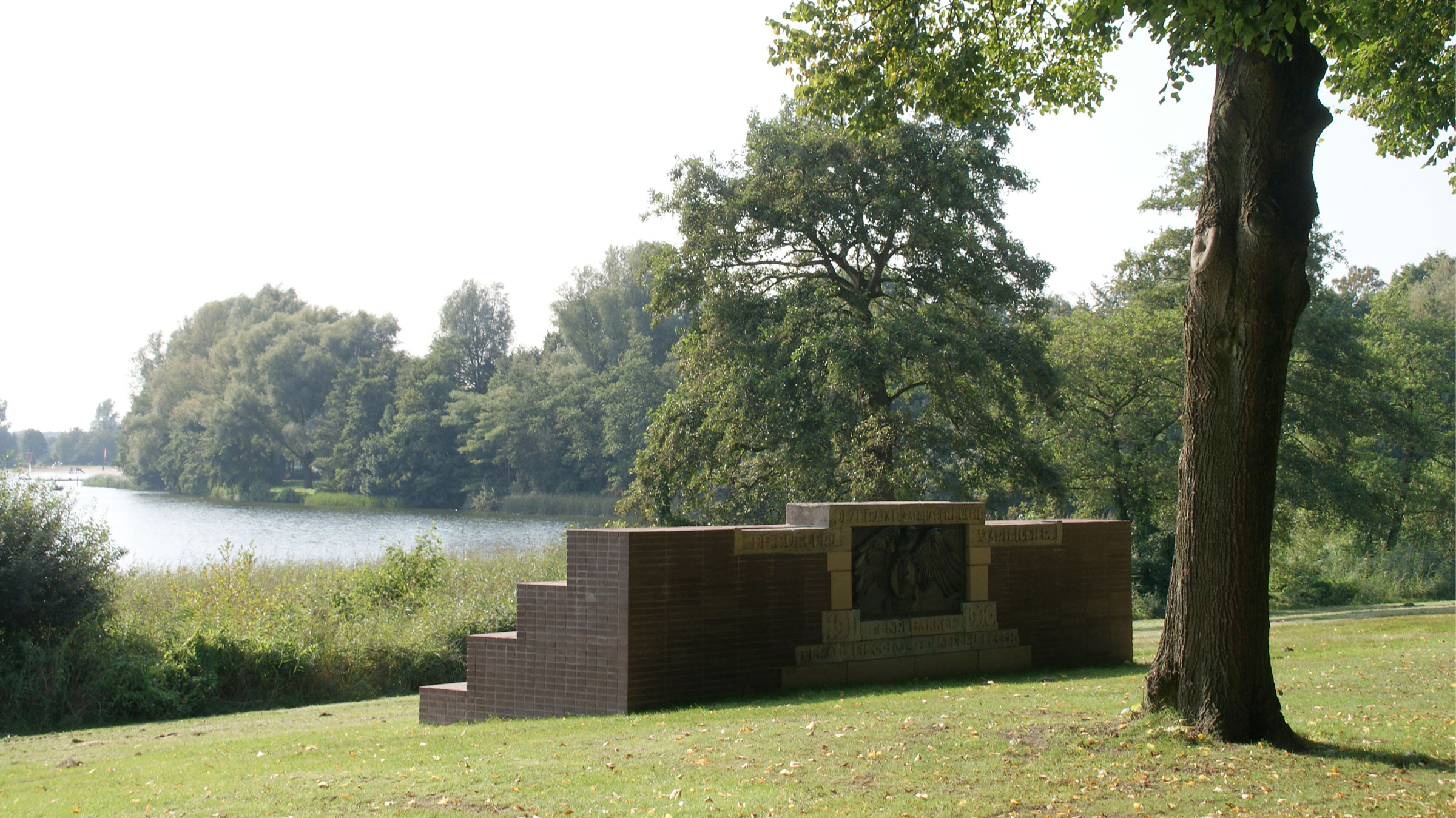Monument Henri Bakker